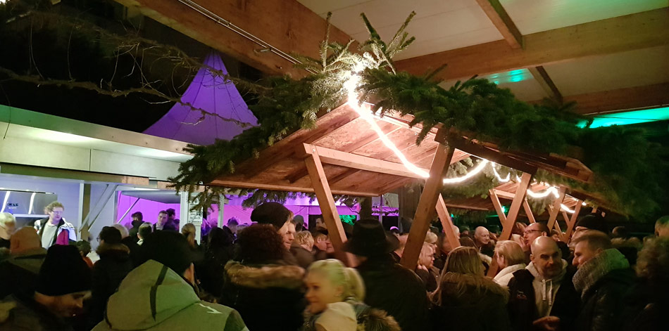 Kleine Glühweinparty bei der Weinkellerei Wangler in Abstatt mit Wein und Stimmung